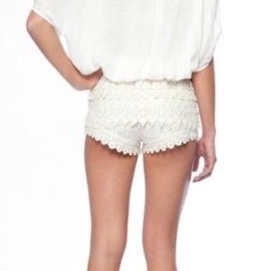 San Souci Ivory Lace Shorts Large New